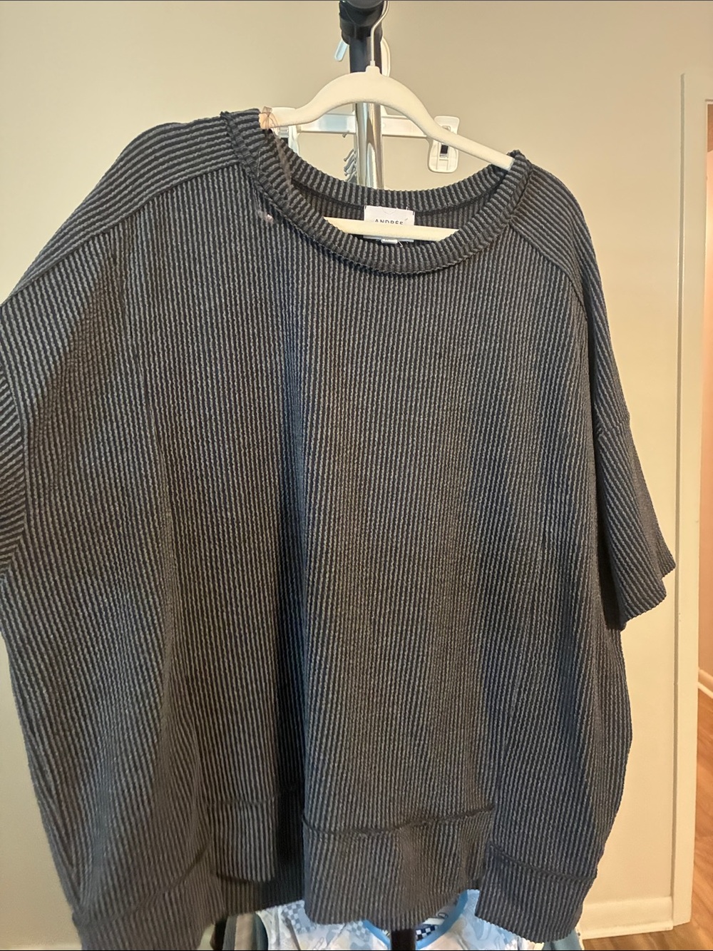 Andree Ribbed Short Sleeve Sweater - Charcoal